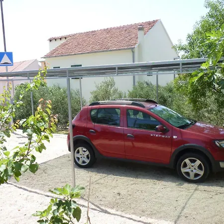Irina Apartment